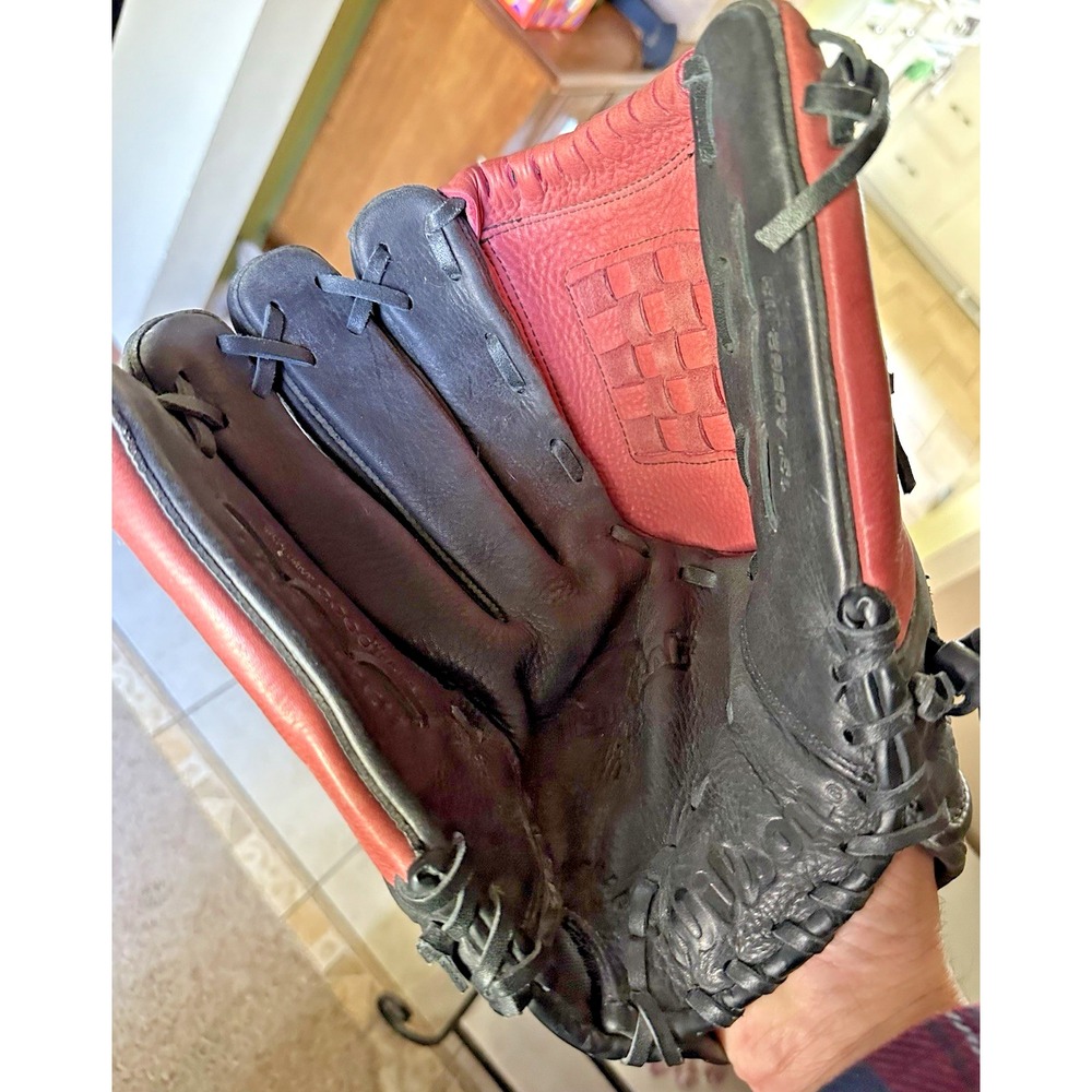 Wilson Softball Glove Womens A0562 13" Fastpitch  Left Hand Throw Tempest - Picture 5 of 10